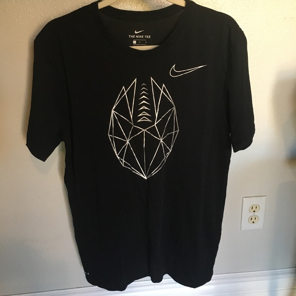 Men’s black Nike Shirt